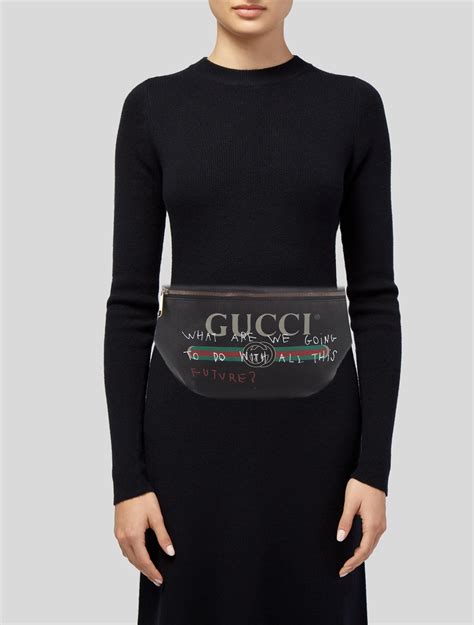 GUCCI Grained Calfskin Coco Capitan Logo Belt Bag Black 